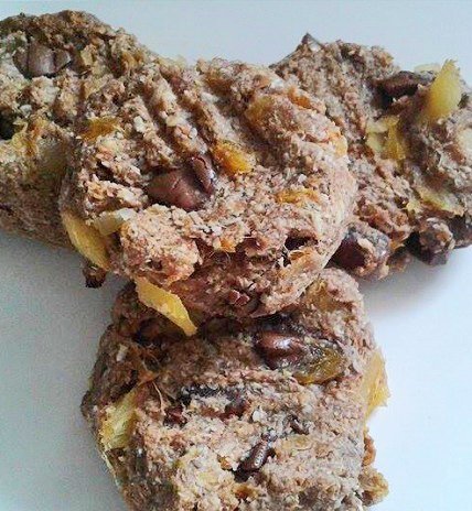Chia and Pineapple Cookies