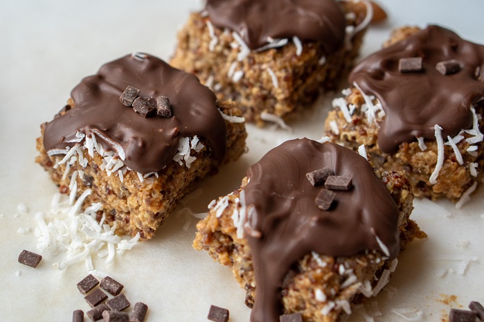 faba bean protein and quinoa bars with chocolate and coconut