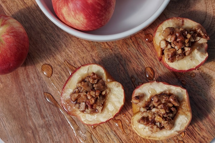 baked apple made with collagen powder prepared on plate