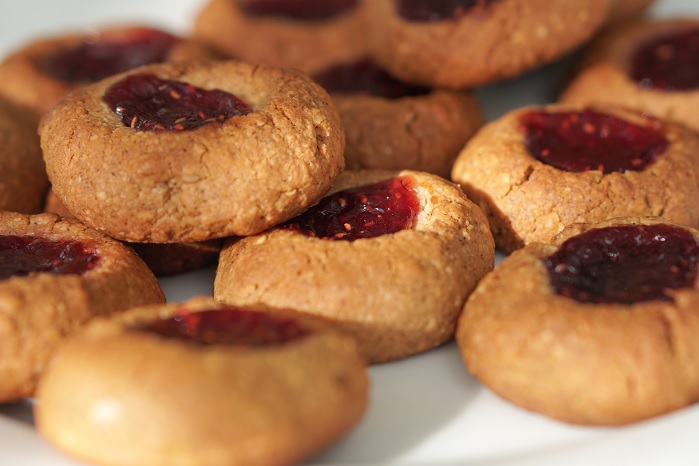 protein jam biscuits