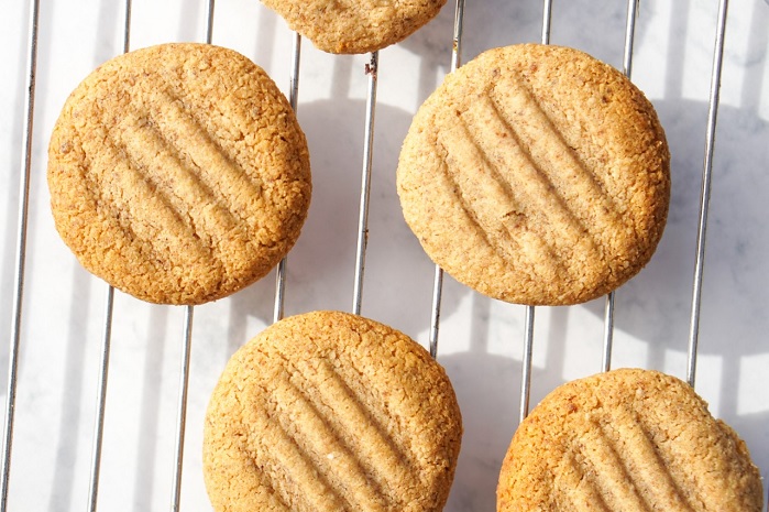 pancake mix based cookies on cooling rack