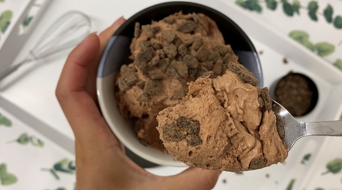 protein mousse mixed with chocolate in a bowl